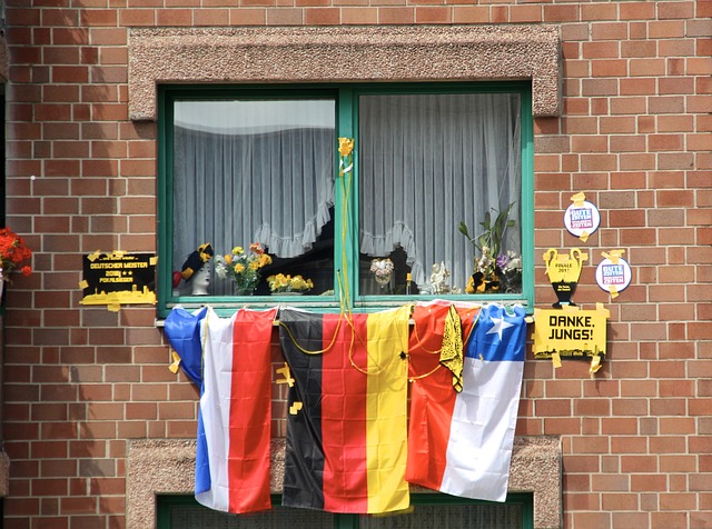 景引至低谷 景引至低谷